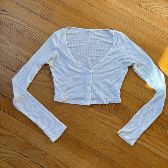 ALO Yoga Ribbed Cropped Cardigan White - Picture 4 of 6